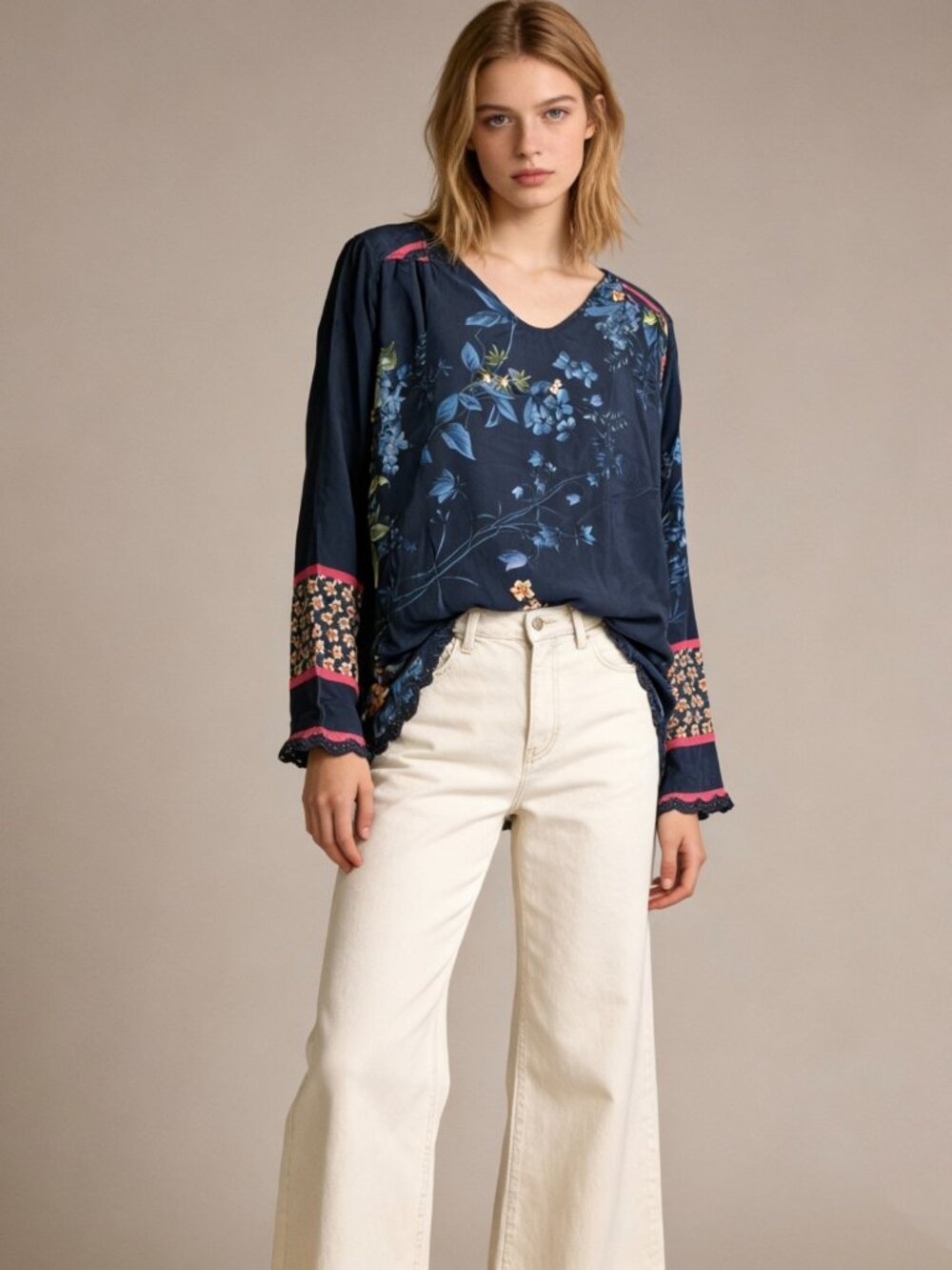 NWOT Johnny Was Silk Floral Long Sleeves Blouse Shirt Blue Size S